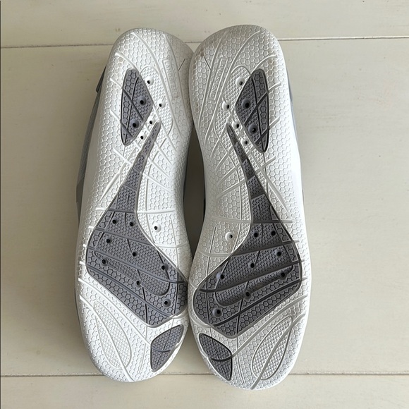 Lands End water shoes - Picture 5 of 5